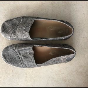 Toms 8.5 shoes